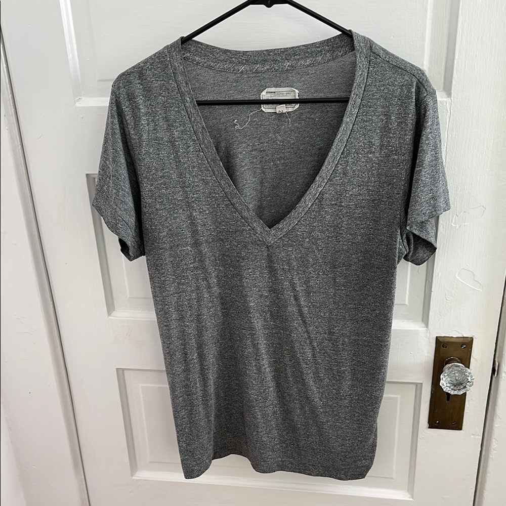 Current/Elliott Gray V-neck Short Sleeve Tee